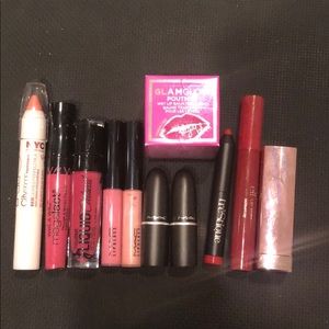 12 piece BRAND NEW, NEVER USED Lip set